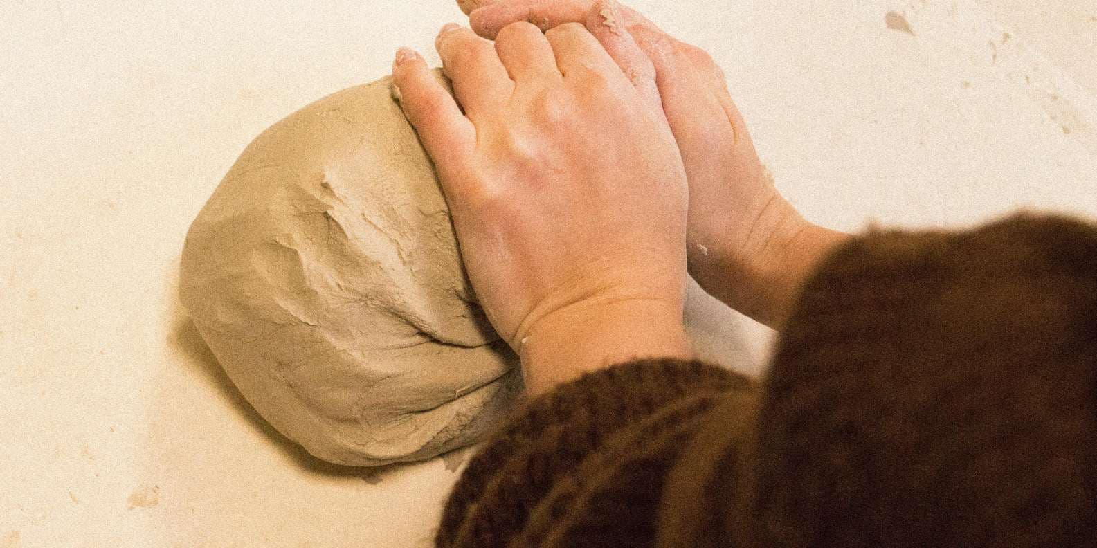 Atelier poterie : Initiation au tour avec Lucie