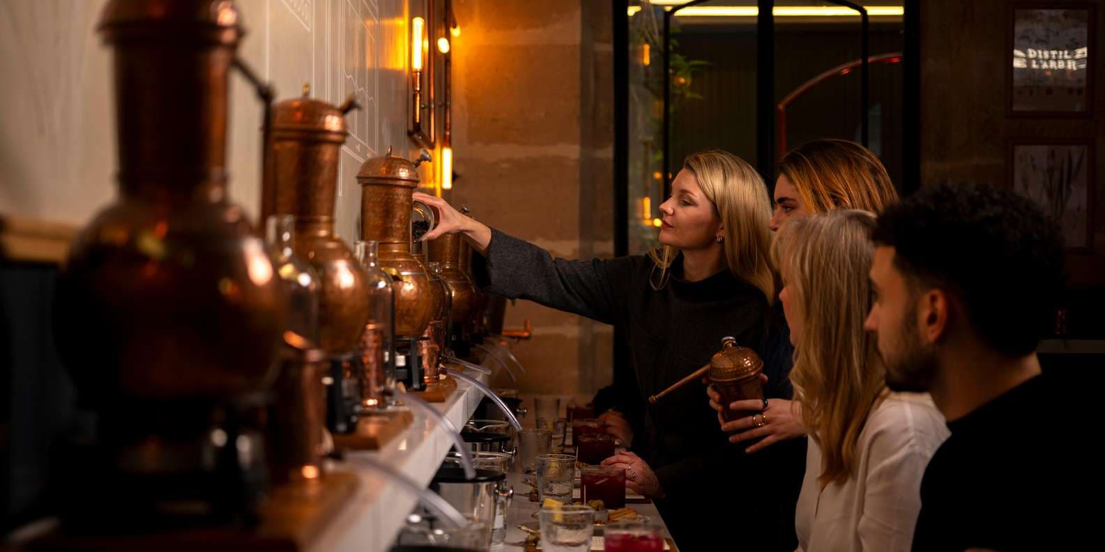 Créez votre propre gin dans une distillerie parisienne